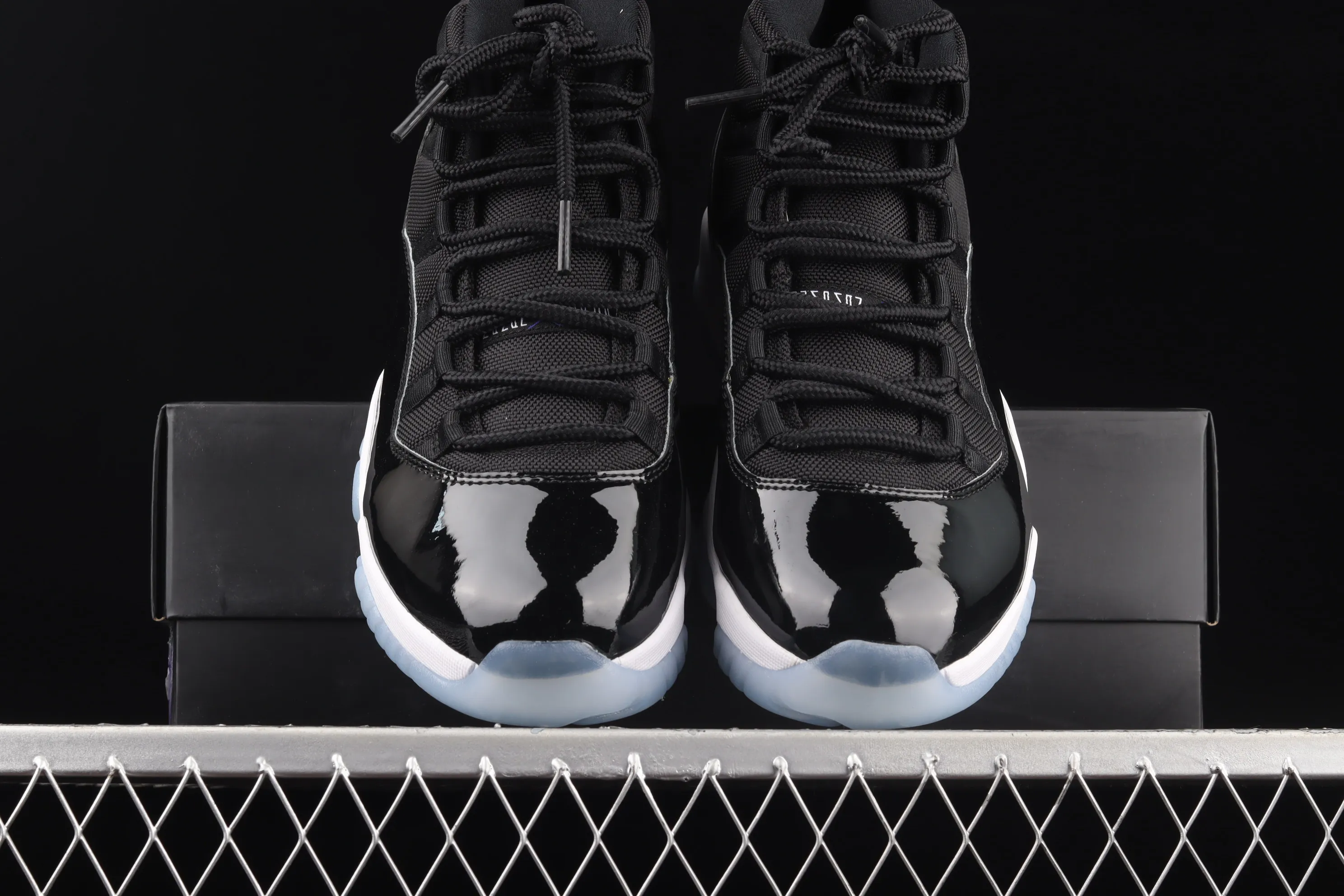 All categories Air Jordan Jordan series basketball shoes Air Jordan 11 F version Air Jordan 11 Space Jam AJ11 Joe 11 slam dunk 378037-003